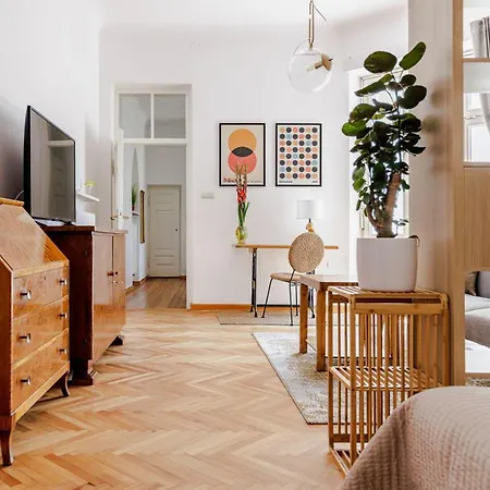 Appartement Unique Artnest Near Port Praga By Vaya *