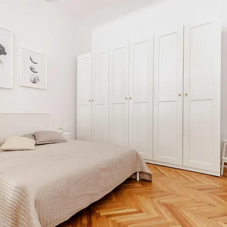 דירה Artistic Nest Near Port Praga By Vaya ורשה