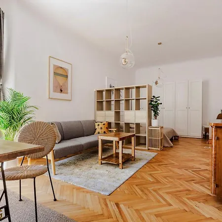 Unique Artnest Near Port Praga By Vaya Stays Warszawa
